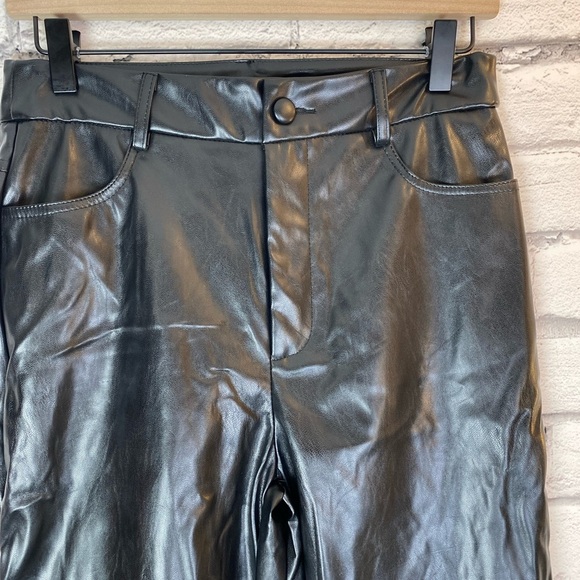 MakeMeChic Y2K 2000’s Faux Leather Black High Waisted Skinny Pants Size Medium - Picture 2 of 10